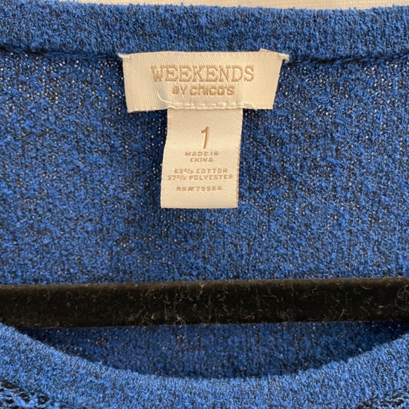 CHICO'S Women's Size 1 M Cobalt Royal Blue Lightweight Pop Over Top Blue & Black - Picture 3 of 5